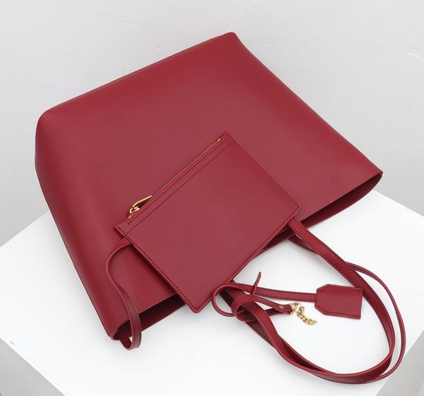 

red color fashion fashion brand luxury shopping bags designer handbags classic stripes retro leather handbags ing