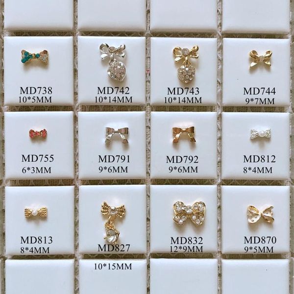 

50pcs/bag 3d charms metal bowtie bow rhinestone and pearl bow deco nail decoration metal nail art deco, Silver;gold