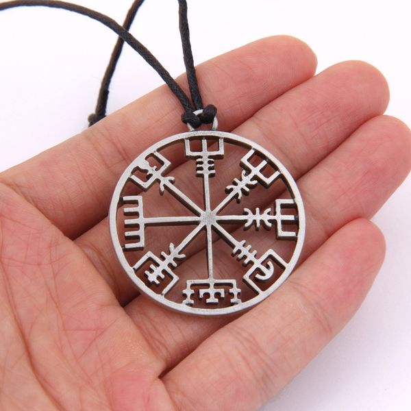 

viking compass amulet pendant men necklace scandinavian as gift, Black