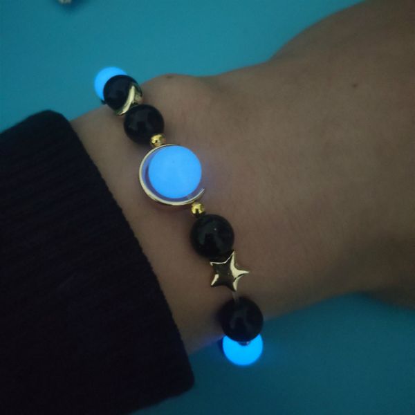 

2019 charm stars moon shape luminous bracelet simple glow in the dark blue sand crystal women beads bracelet jewelry wholesale, Golden;silver