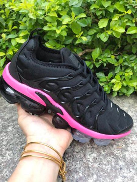 

2019 tn plus men running shoes triple black white sunset p blue wolf grey usa designer shoes sport sneakers tn chaussures run shoes, White;red