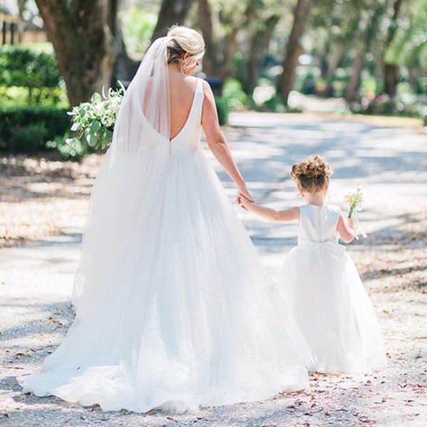 

lovely flower girl dresses white tulle jewel neck sleeveless floor length long formal kids gown with bow, Red;yellow