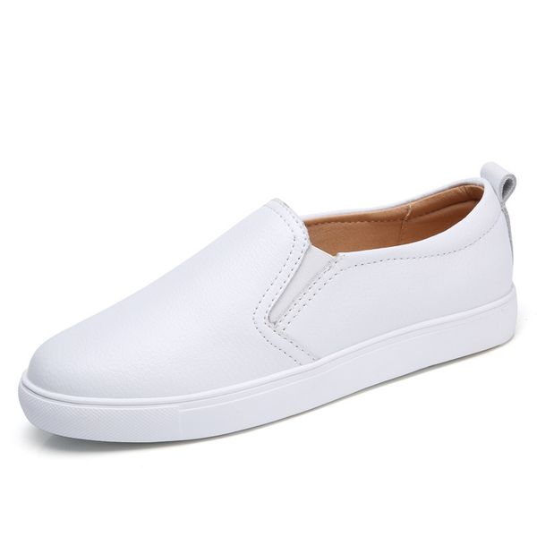 

2019 four seasons new style genuine leather loafers hollow out breathable small leather shoes foot covering loafers versatile ma, Black