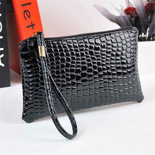 

storage bag women crocodile leather packaging bags for make up coin purse zipper closer organize bags