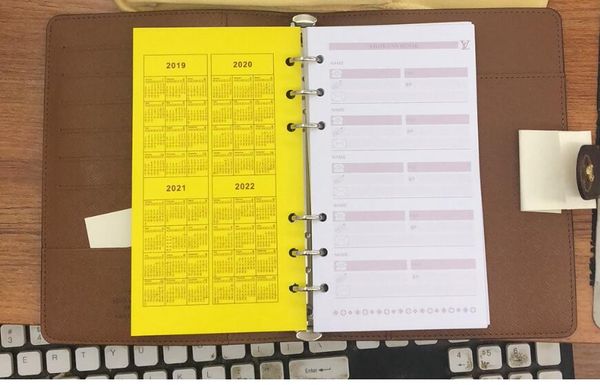 

2019 new men fa hion cla ic ca ual credit card id holder quality notebook ultra lim wallet packet for man woman