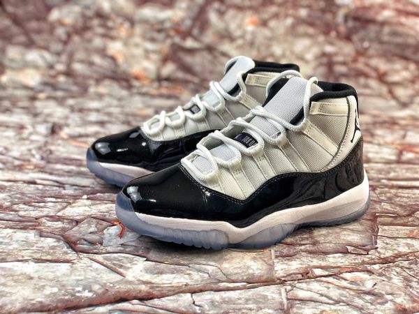 

2020 design men's basketball shoes retro men's sneakers thick bottom shockproof triple sneakers dhl 8