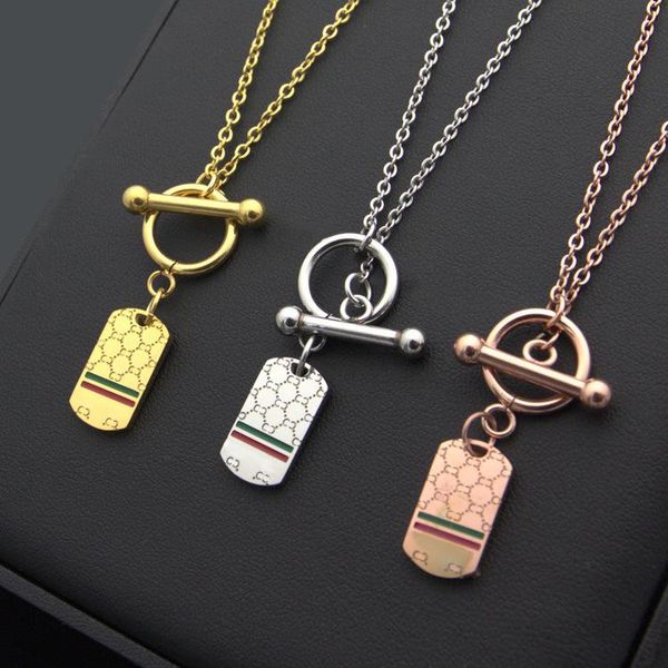 

2020 designer titanium steel jewelry g letter lattice red green stripe military ot clasp necklace 18 k gold necklace, Silver