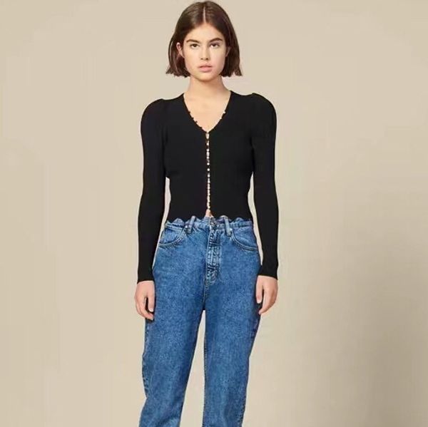 

2019 autumn and winter new v neck pearl button women short cardigans sweater, White