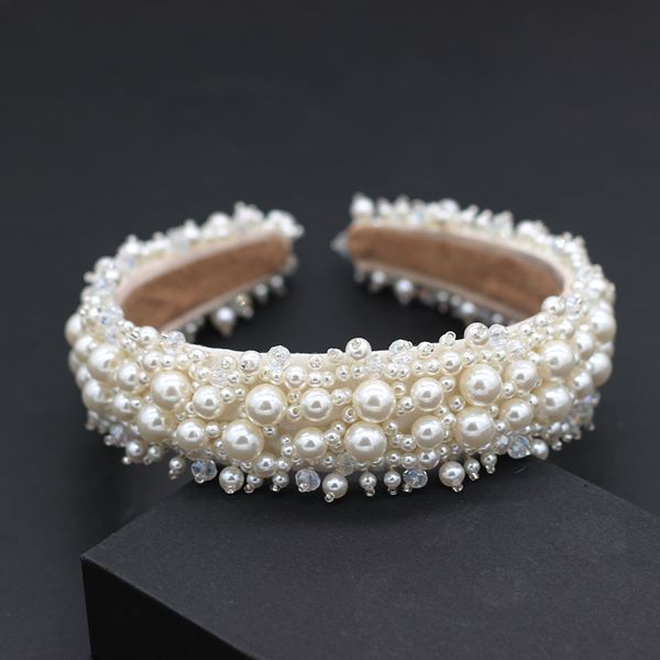 

new small grain headband temperament ball wild personality headband exaggerated personality gorgeous party catwalk 652, Golden;white