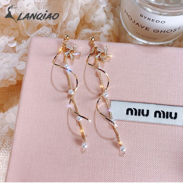 

2019 корейской моды изогнутой формы серьги-капли воды кристалл пятиконечная звезда золотого цвета имитация жемчужной кисточкой длинные серьг, Silver
