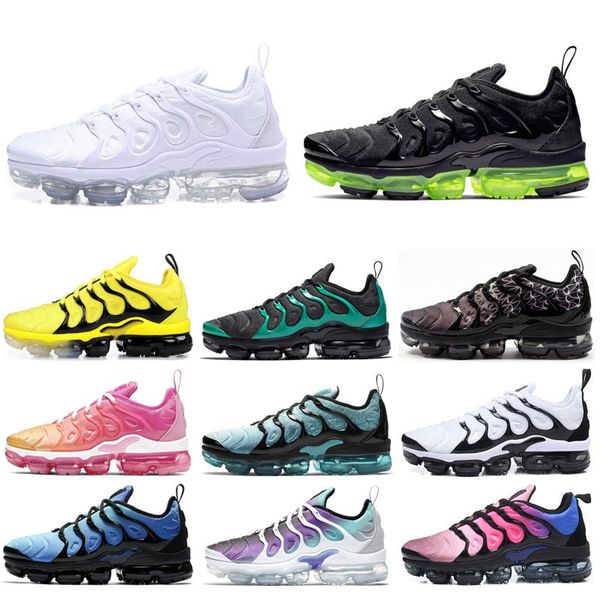 

2020 triple white black men women outdoor shoes designer grey and red game royal mens fashion trainers outdoor running shoes 36-45