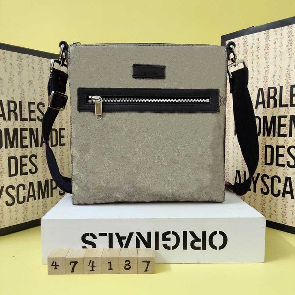 

2018 fashion single shoulder bags men's handbags designer luxury leather shoulder bag for men high-quality 474137.size 27*28.5*5cm