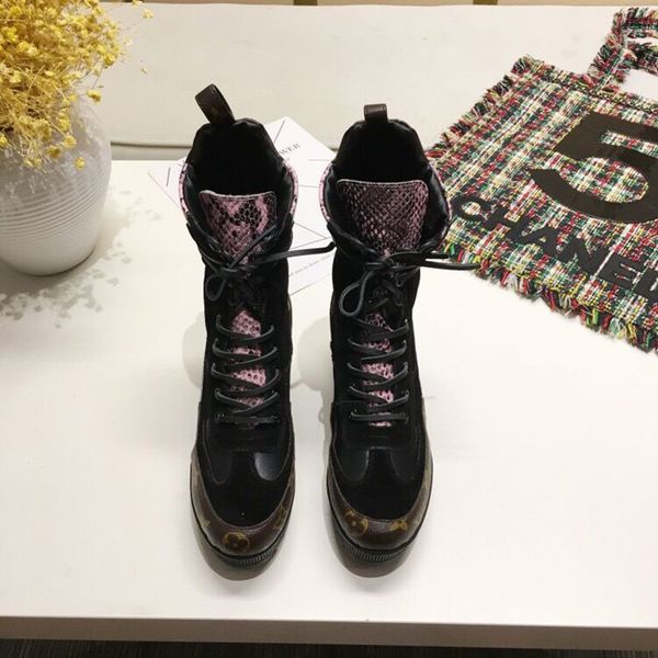 

blacklv new martin boots women's belt with thick bottom female british wind thick with wild casual short boots motorcycle boots vintage, Black
