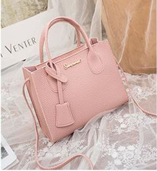 

2020 newset designer portable female bag foreign luxury small square bag shoulder slung tide fashion wild