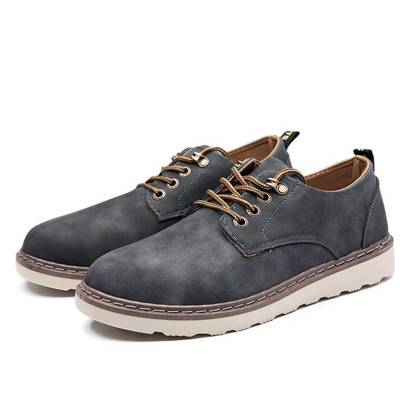 

sell 2019 new men's casual shoes men's shoes england work boots fashion boots tide, Black
