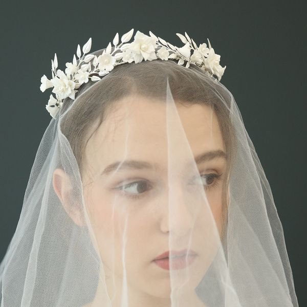 

античная серебряная листовая свадебная корона нежный фарфоровый цветок свадебная тиара греция оголовье партии выпускного вечера украшения дл, Slivery;golden