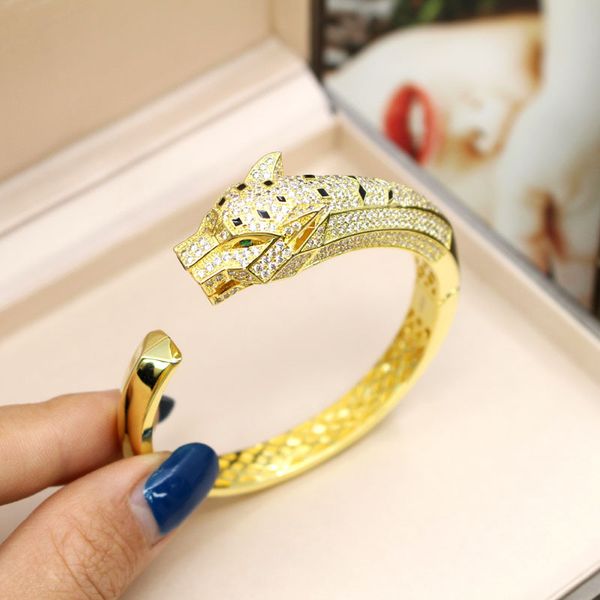 

beauty pseudo gold leopard cuff bracelets zircon bangle grade fashion jewelry bracelet wristband wristlet jewel 3 color, Black