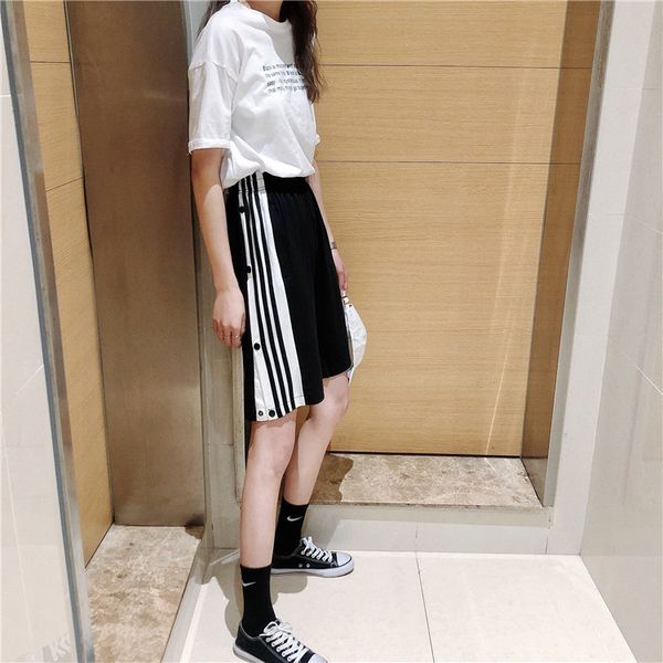 

designer women's shorts 2020 summer new pants european and american brand side button elastic waist tether loose ladies sports shorts, White;black