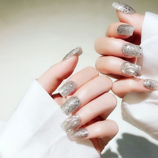 

fashion 24pcs/set ptherapy nails acrylic fake fingernails full cover false nails simple middle-long size lady full nail tips, Red;gold