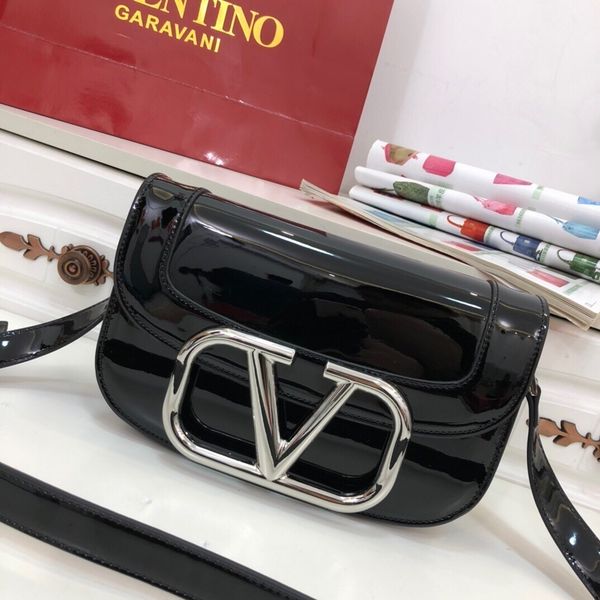 

latest style retro saddle bag new fashion high-end women's single shoulder bag v-shaped hardware accessories 022004, Black