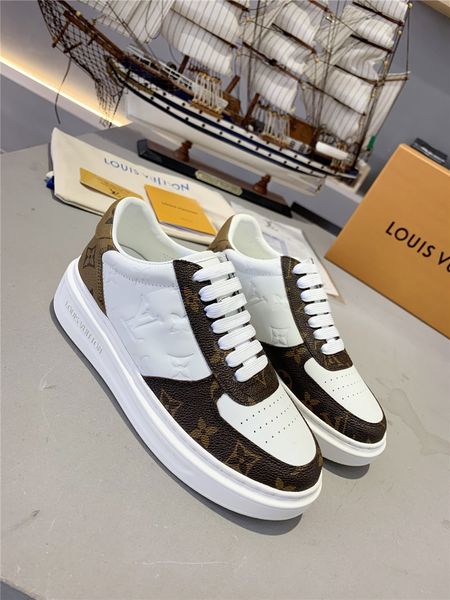 

2020 new la luxury designer couple casual sneakers men and women fashion casual shoes daily sneakers
