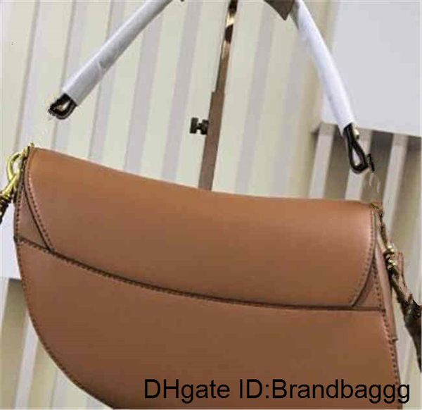 

2020 classic women embroidered bag horseshoe buckle handbag genuine leather handbags shoulder strap tote messenger vintage purse