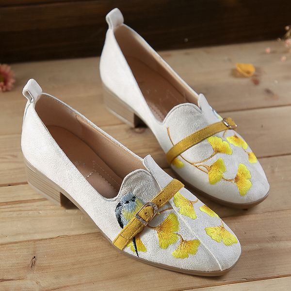 

new spring 2020 embroidered high heels black, beige flower women shoes round-toe retro chunky heels high shoes ladie pumps
