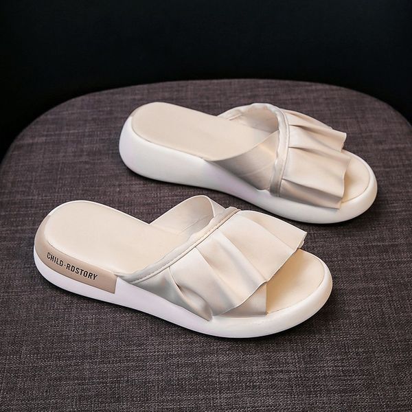 

2010 summer outdoor flat slippers ladies fashion pleated slides comfortable flat women's sandals black and beige size 40