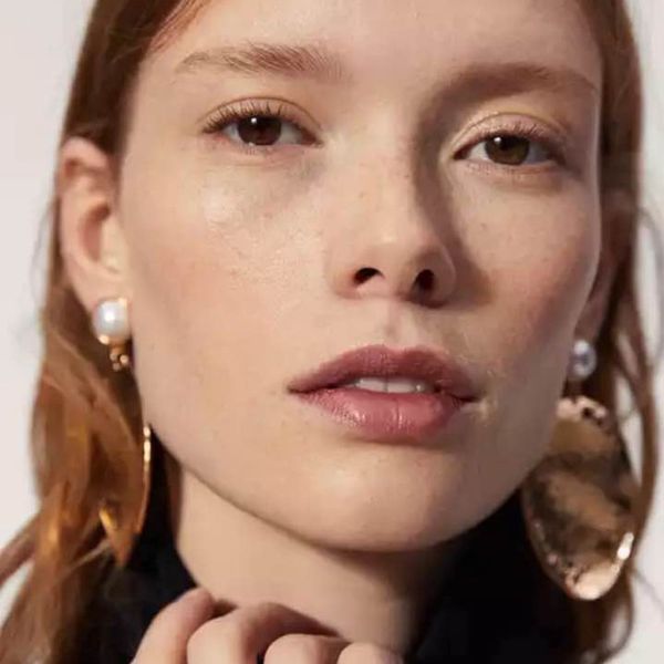 

new fashion designer exaggerated vintage geometry irregular metal leaves pearl pendant stud earrings for women girls, Golden;silver