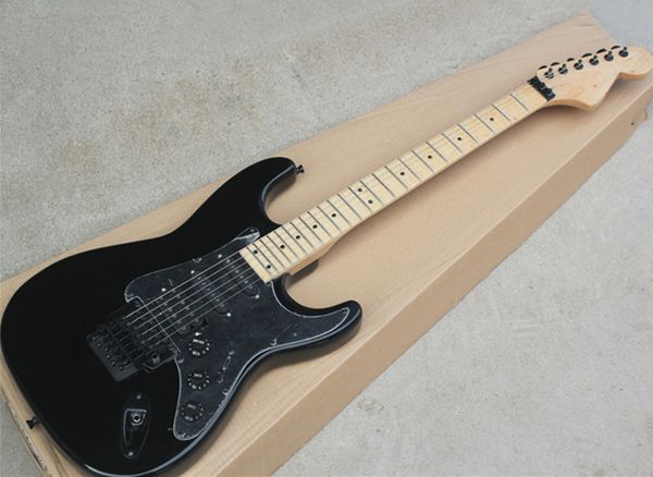 Schwarze E-Gitarre mit schwarzem Schlagbrett, 24 Bünden, SSH-Tonabnehmern, Floyd Rose, Ahorngriffbrett, kann nach Wunsch individuell angepasst werden
