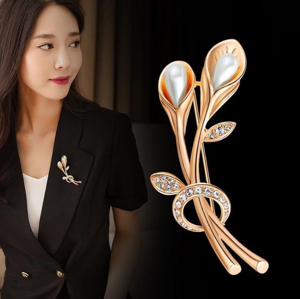 

2020dressing brooches accessories crystal rhinestone sapphire brooch pearl ginkgo leaf biloba paragraph coat pin mountings, Gray