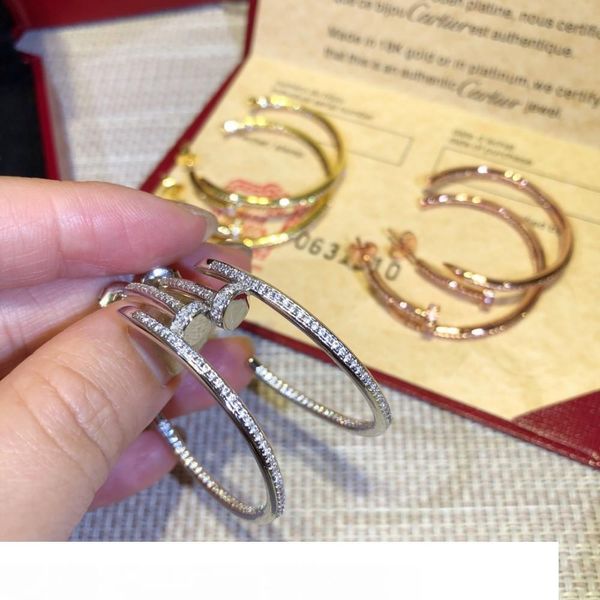 

2019 latest model women's earrings fashion stud for goddess classic classic nail wi, Golden;silver