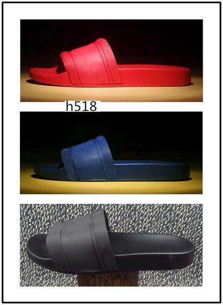 

brandeurope brand medusa pool slides with embossed medusa head rubberised slip-on rubber fashion slippers 3, Black