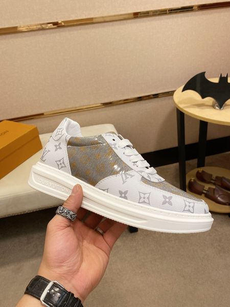 

2020 new luxury leather casual shoes men's sneakers men's shoes leather fashion mixed color original box wgiox, Black