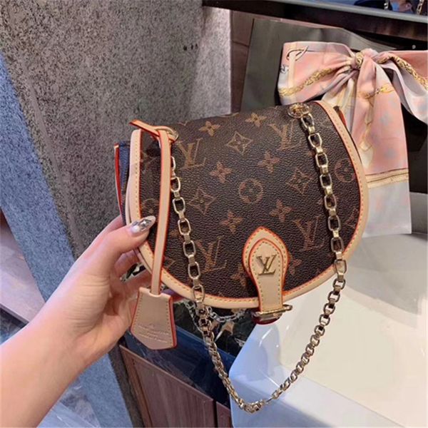 

Fa hion teenage girl mini leather bag women houlder bag chain trap flap de igner tote clutch bag ladie me enger bag metal buckle