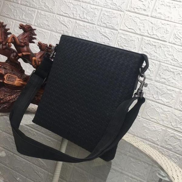 

new wholesale designer messagner bag for men genuine leather crochet shoulder bag black handbag 30cm 27cm luxury bags