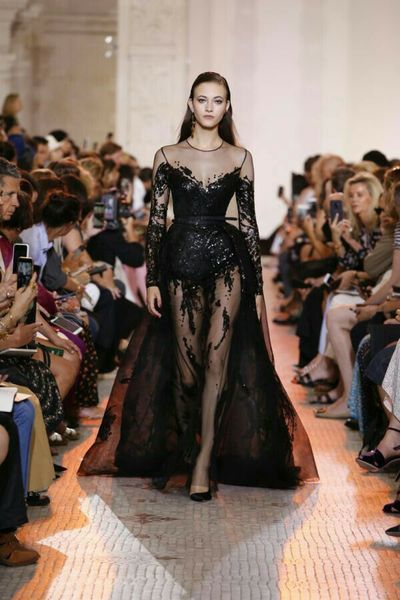 Vestido de noite Ziad nakad Yousef aljasm Sweetheart Vestido de baile Black Tulle Manga comprida Zuhair murad 2018 Kim kardashian Kylie Jenner 57