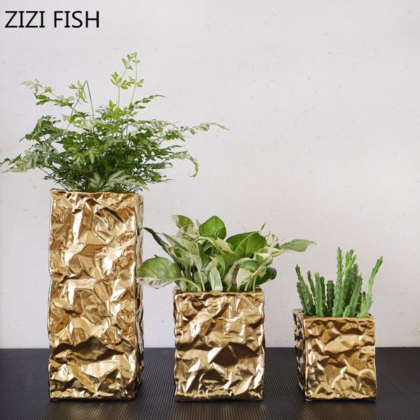 Nordic Design Vase Ornaments Living Room Golden White Folds