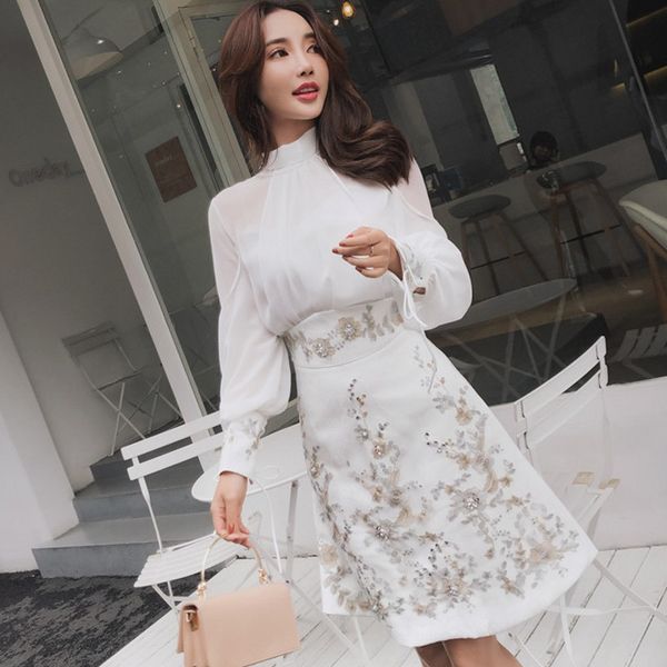 

2019 new runway brand suit set women elegant bowknot collar see through chiffon blouse shirt+beading embroidery skirt set, White