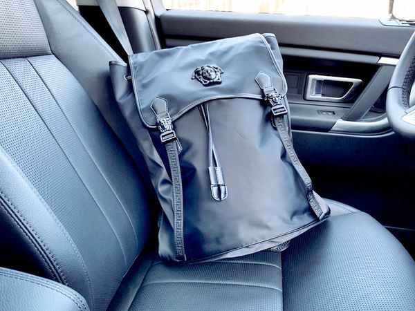 

2020 luxury designer backpack mens designer large capacity shoulder bags fashion designer outdoor travel bags message bag 56sg b104919w