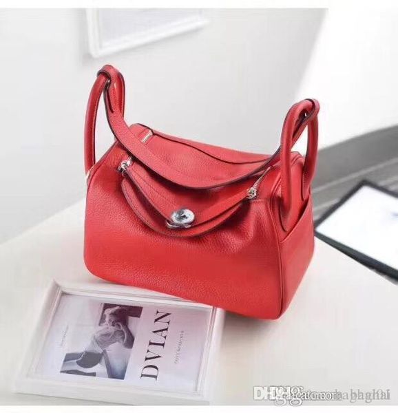 

fashion classics shoulder bagscross bodytoteshandbags brand fashion luxury designer bags famous women cowhide one-shoulder handbag 24m