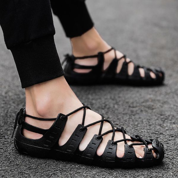 

римский пляж мужской летний новый дизайн выдалбливают дышащий прохладный драг корейская версия тренда социальных тапочек, Black