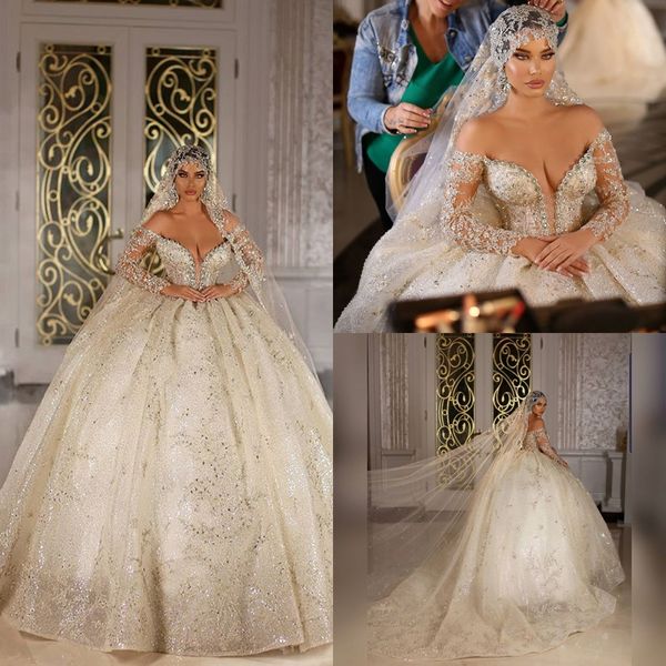 

2020 champagne ball gown wedding dresse luxury off shoulder long sleeeves crystal beaded saudi arabian dubai bridal gown plus size, White