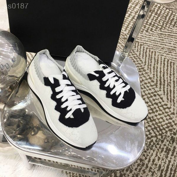 

europe station sports casual shoes women 2020 autumn and winter new fiber stretch multi-color flat flat personality socks shoes, Black