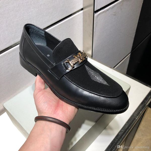 

newst mens dress shoes genuine leather men shoes lace up party wedding mens oxfords luxury designer brand brogue carved shoes big size, Black