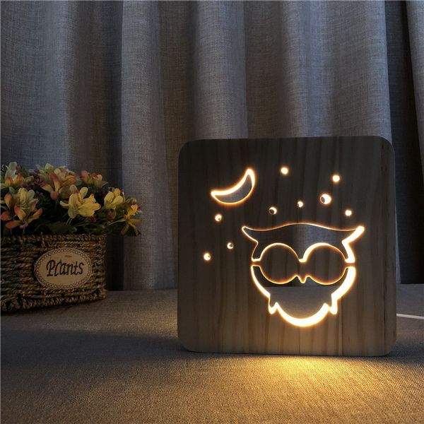Coruja Forma Lâmpada de madeira Oco-out 3D Luz noturna de madeira Branco quente LED Lâmpada de mesa USB Fonte de alimentação como presente do amigo