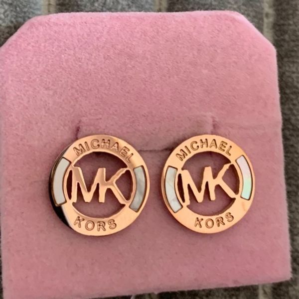 

brand design stainless steel earrings men women summer jewelry 18 k rose gold silver shell letter stud earrings party, Golden;silver
