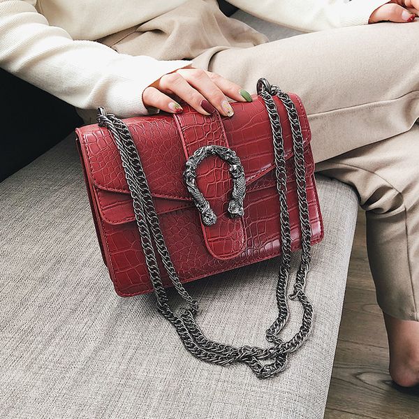 

2019 новая мода Аллигатор цепи сумка женщины кожа заклепки сумки посыльного мобиль