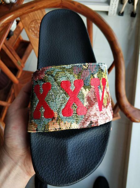 

Тапочки Сандалии Дизайнерские горки Роскошный топ-бренд Дизайнерская обувь Дизайн животных Huaraches Шлепанцы Мокасины EU: 35-45 by shoe06