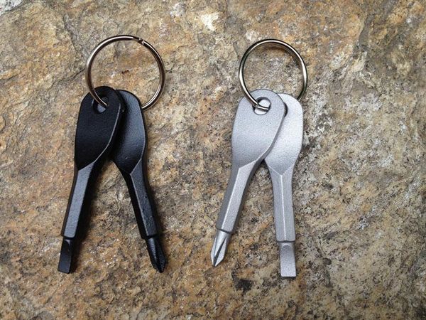 20pcs / lot Cadeia Outdoor Edc multifuncional Ferramenta de aço inoxidável Keychain chave de fenda cabeça anel chave de fenda